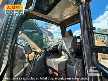 Escavadeira Hyundai R220LC-9