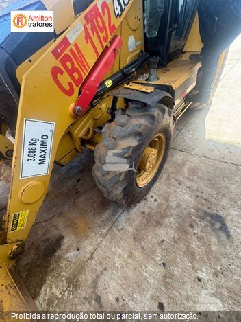 Retro Escavadeira Caterpillar 416F2