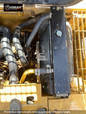 Escavadeira Caterpillar 320DL