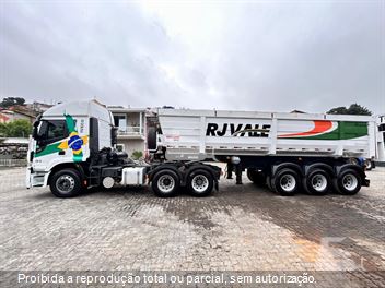 Caminhão Iveco STRALIS 600-S44T TA 6x2 2p (Diesel)(E5)