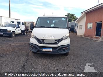 Caminhão Iveco DAILY CHASSI 45S17 CD 4p (Diesel)(E5)