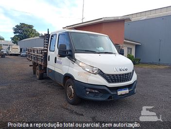 Caminhão Iveco DAILY CHASSI 45S17 CD 4p (Diesel)(E5)