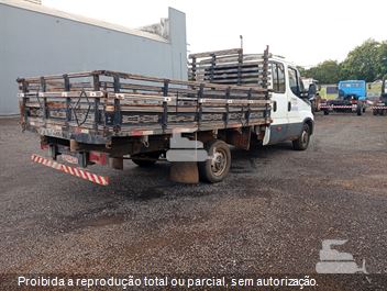 Caminhão Iveco DAILY CHASSI 45S17 CD 4p (Diesel)(E5)