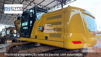 Escavadeira Caterpillar 320