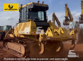 Trator de Esteira Komatsu D61-EX