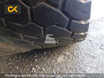 Caminhão Mercedes-Benz Axor 2644 S/LS 6x4 2p (Diesel) (E5)