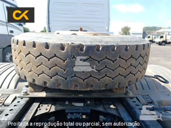 Caminhão Mercedes-Benz Axor 2644 S/LS 6x4 2p (Diesel) (E5)