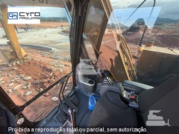 Escavadeira Caterpillar 313GC