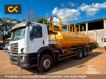 Caminhão Volkswagen 31-330 E Constellation 6x4 2p (Diesel)(E5)