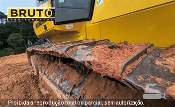 Trator de Esteira New Holland D150 B