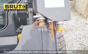 Mini-Carregadeira XCMG XC7-SR07