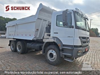 Caminhão Mercedes-Benz Axor 2831 6x4 2p (diesel)