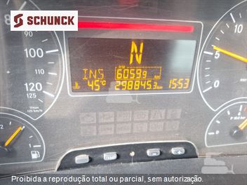 Caminhão Mercedes-Benz Axor 2831 6x4 2p (diesel)