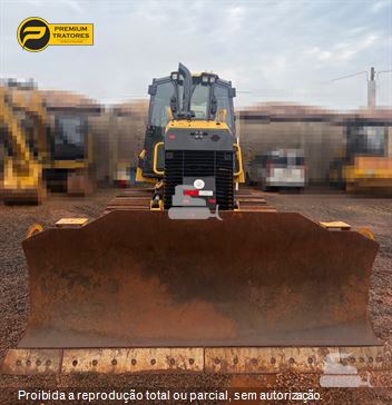 Trator de Esteira Caterpillar D4
