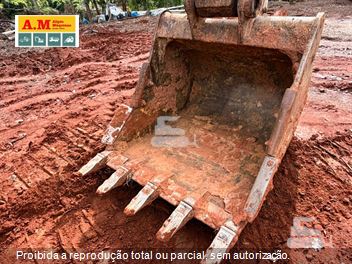 Escavadeira Caterpillar 320D2L