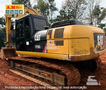 Escavadeira Caterpillar 320D2L