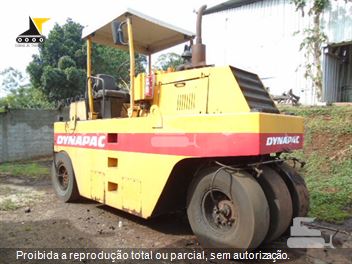 Rolo Compactador Dynapac CP221