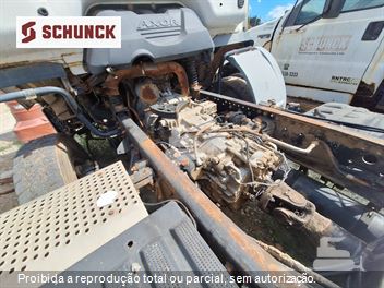 Caminhão Mercedes-Benz Axor 2831 6x4 2p (diesel)