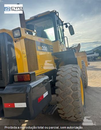 Pá Carregadeira Komatsu WA200