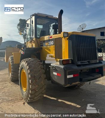 Pá Carregadeira Komatsu WA200