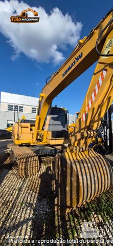 Escavadeira Komatsu PC130