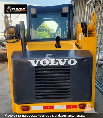Mini-Carregadeira Volvo MC60