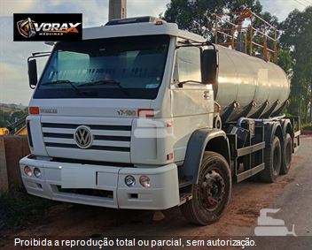 Caminhão Volkswagen 17-180 WORKER 3-Eixos 2p (diesel)