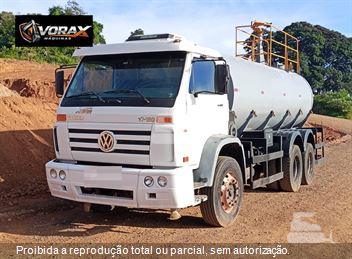 Caminhão Volkswagen 17-180 WORKER 3-Eixos 2p (diesel)