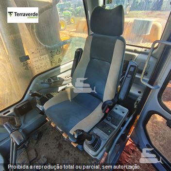 Escavadeira Volvo EC210BLC