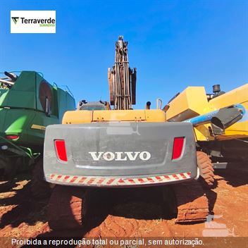 Escavadeira Volvo EC210BLC