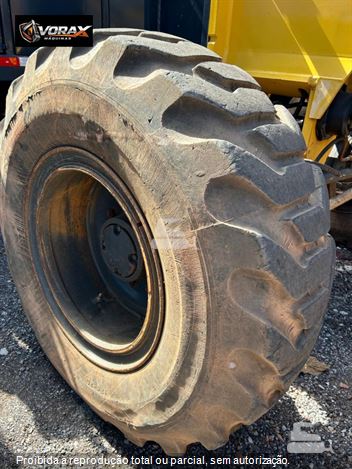 Motoniveladora New Holland RG170B