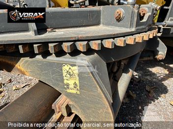 Motoniveladora New Holland RG170B