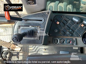 Motoniveladora New Holland RG170B