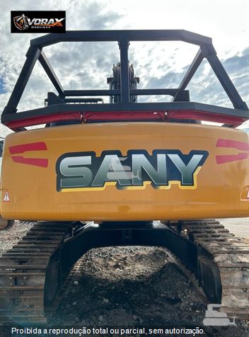 Harvester Sany SY215F