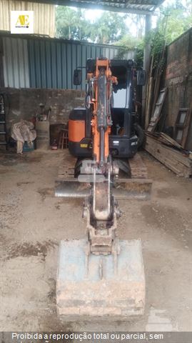 Mini-Escavadeira Doosan DX35Z