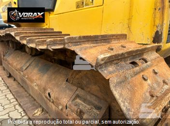 Trator de Esteira New Holland D150 B