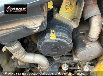 Trator de Esteira New Holland D150 B