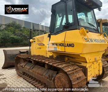 Trator de Esteira New Holland D150 B