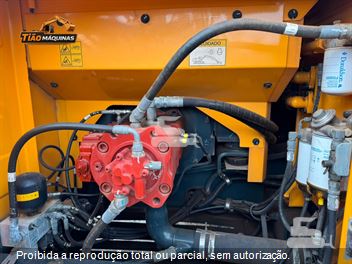 Escavadeira Hyundai R260LC-9