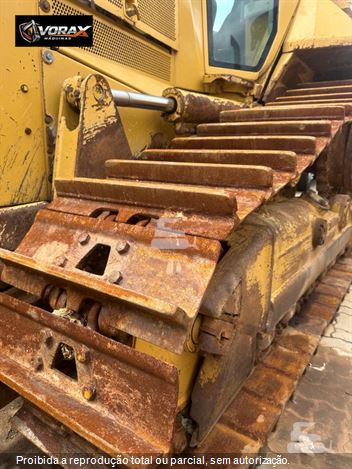 Trator de Esteira Caterpillar D6N
