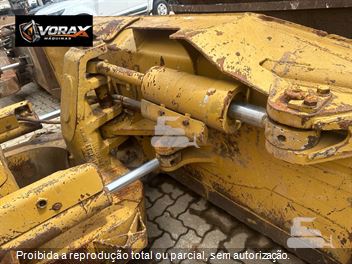 Trator de Esteira Caterpillar D6N