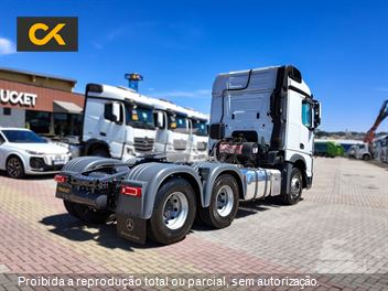 Caminhão Mercedes-Benz Actros 2651 S 6x4 2p (Diesel)(E5)