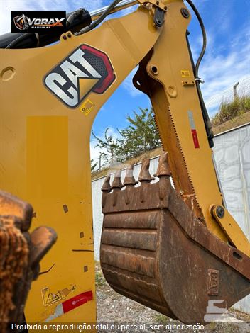 Retro Escavadeira Caterpillar 416E
