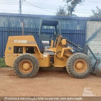 Pá Carregadeira Case W20E