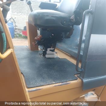Pá Carregadeira Case W20E
