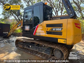 Escavadeira Sany SY135C