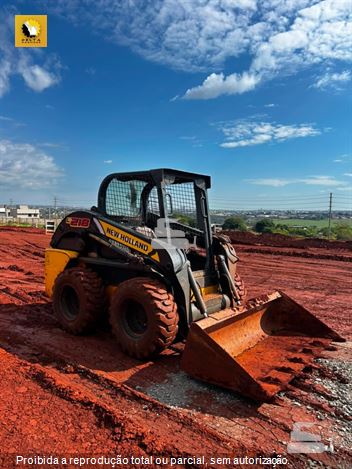 Mini-Carregadeira New Holland L218