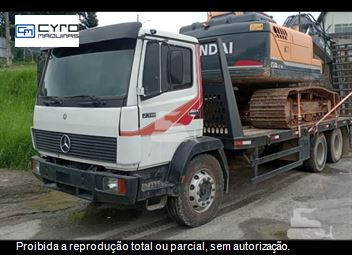Caminhão Mercedes-Benz 2414 6x4