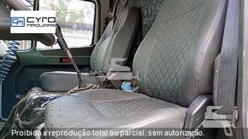 Caminhão Mercedes-Benz 2414 6x4