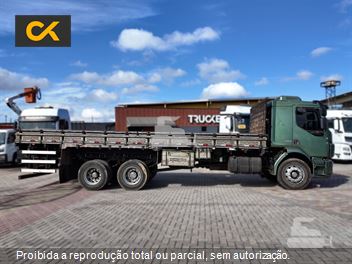 Caminhão Volvo VM 260 6X2 2p (diesel)